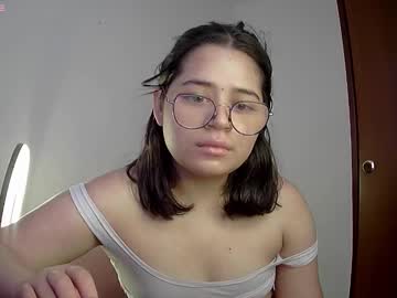 Carlarubiano Chaturbate stream image from January 24, 2025