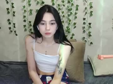 Funnycatt Chaturbate stream image from January 24, 2025