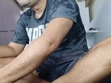 Micarranox Chaturbate stream image from January 24, 2025