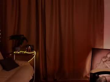 Alisevine Chaturbate stream image from January 24, 2025