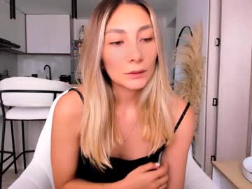 Emyconneer Chaturbate stream image from January 24, 2025