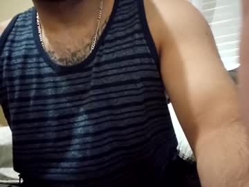 Hornlat Chaturbate stream image from January 24, 2025