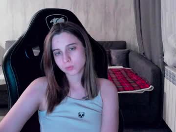 Kikileen Chaturbate stream image from January 24, 2025