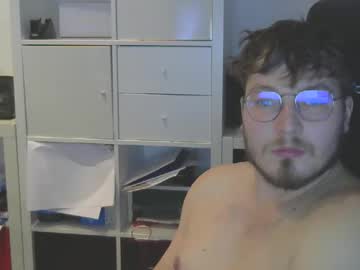 Makemehappy05 Chaturbate stream image from January 24, 2025