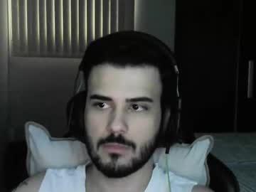 Yunklopes Chaturbate stream image from January 24, 2025