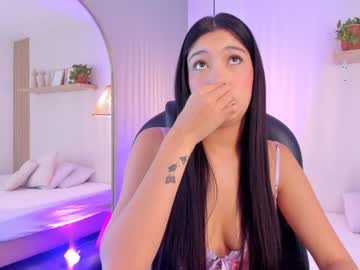 Chloeriveras Chaturbate stream image from January 24, 2025