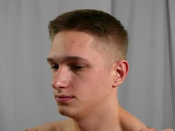 Dustyn_Fox Chaturbate stream image from January 24, 2025