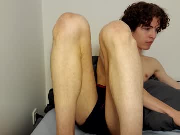 Jadepade Chaturbate stream image from January 24, 2025