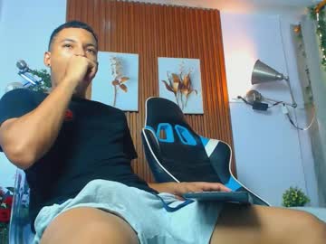 Jeik_07 Chaturbate stream image from January 24, 2025