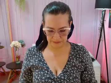 Britneeytaylor1 Chaturbate stream image from January 24, 2025