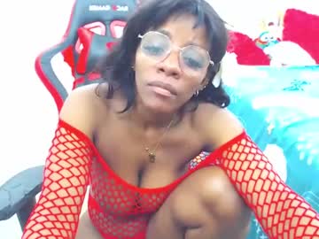 Keyra_Dainty Chaturbate stream image from January 24, 2025