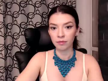Missbeatrice Chaturbate stream image from January 24, 2025