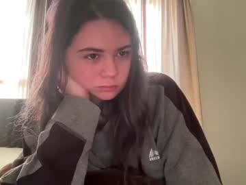 Sillygoosey69 Chaturbate stream image from January 24, 2025