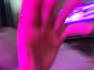 Sumbmissvegirl998 Chaturbate stream image from January 24, 2025