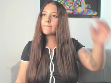 Little_Caro13 Chaturbate stream image from January 24, 2025
