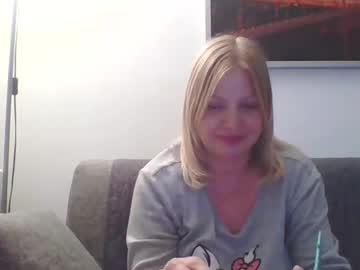 Lovestar544963 Chaturbate stream image from January 24, 2025