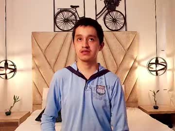 Maxtaylor_T Chaturbate stream image from January 24, 2025
