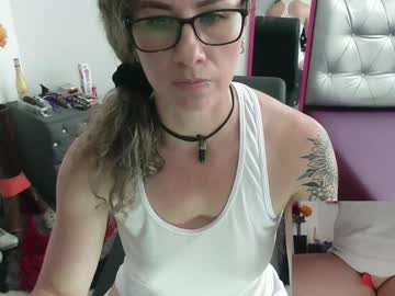 Vickysexyx Chaturbate stream image from January 24, 2025