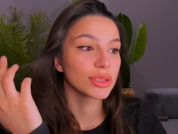 Whoislulu Chaturbate stream image from January 24, 2025