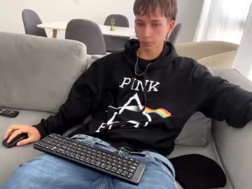 Xamyu Chaturbate stream image from January 24, 2025