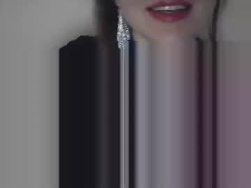 Angelinonude Chaturbate stream image from January 24, 2025