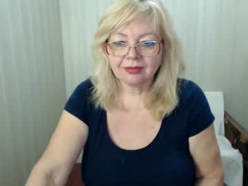 Evelynloveshy Chaturbate stream image from January 24, 2025