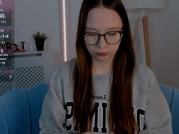 Adellinafayst Chaturbate stream image from January 24, 2025