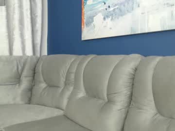 Crisevanz18 Chaturbate stream image from January 24, 2025