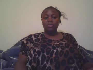 Queel_Ellah Chaturbate stream image from January 24, 2025