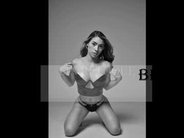 Chiara_Carter Chaturbate stream image from January 24, 2025
