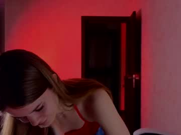 Mira_Dope Chaturbate stream image from January 24, 2025