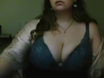 Hoelivia75 Chaturbate stream image from January 25, 2025