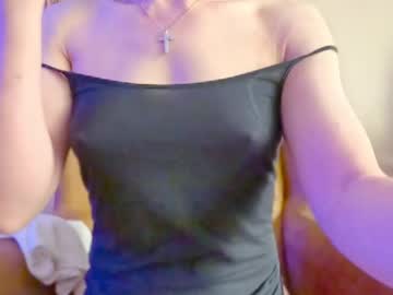 Kimtsbabe Chaturbate stream image from January 25, 2025