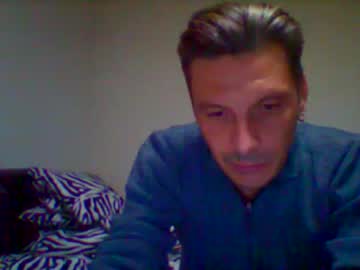 Lovelindt Chaturbate stream image from January 25, 2025
