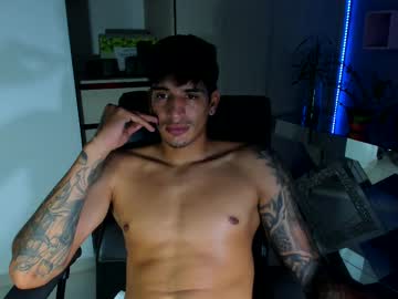 Mateo_Skinny15 Chaturbate stream image from January 25, 2025