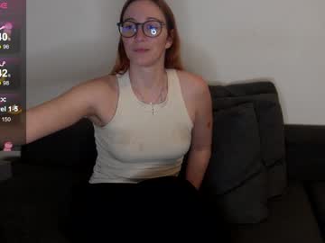 Samarafromthewell Chaturbate stream image from January 25, 2025