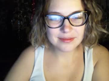 Kindsweet Chaturbate stream image from January 25, 2025