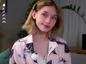 Taitehambelton Chaturbate stream image from January 25, 2025