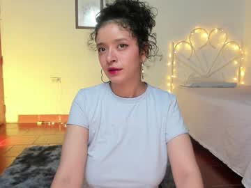Lauren_Croftt Chaturbate stream image from January 25, 2025