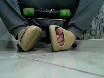 Srfindomfeet Chaturbate stream image from January 25, 2025