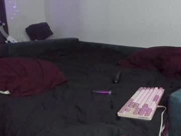 Emmy_M00n Chaturbate stream image from January 25, 2025