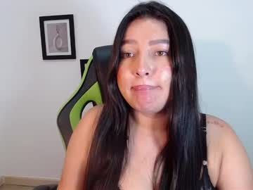 Julia_Ssmith Chaturbate stream image from January 25, 2025