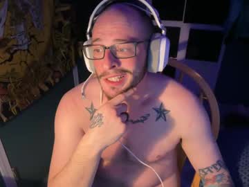 Kbender Chaturbate stream image from January 25, 2025