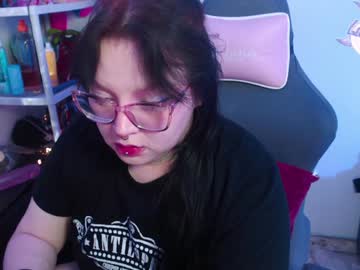 Lilomoon69 Chaturbate stream image from January 25, 2025