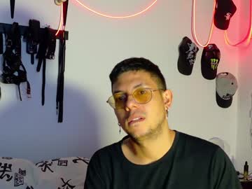 Nymphobuddies Chaturbate stream image from January 25, 2025