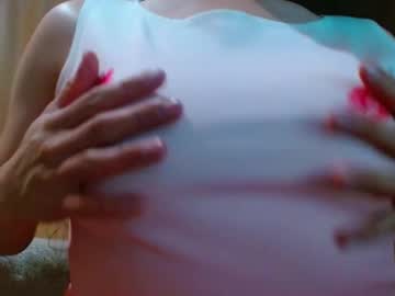 Porcelainlux Chaturbate stream image from January 25, 2025