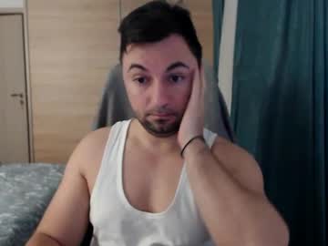Hankmalone Chaturbate stream image from January 25, 2025