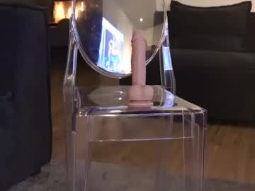 Hikinks Chaturbate stream image from January 25, 2025
