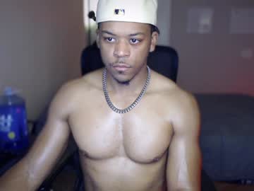 Is_D_Online Chaturbate stream image from January 25, 2025