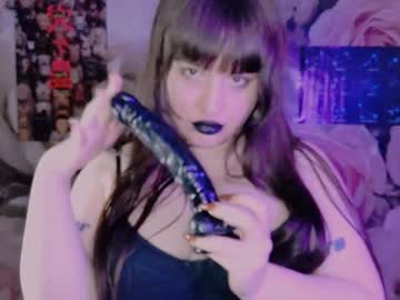 Lola_Chi Chaturbate stream image from January 25, 2025